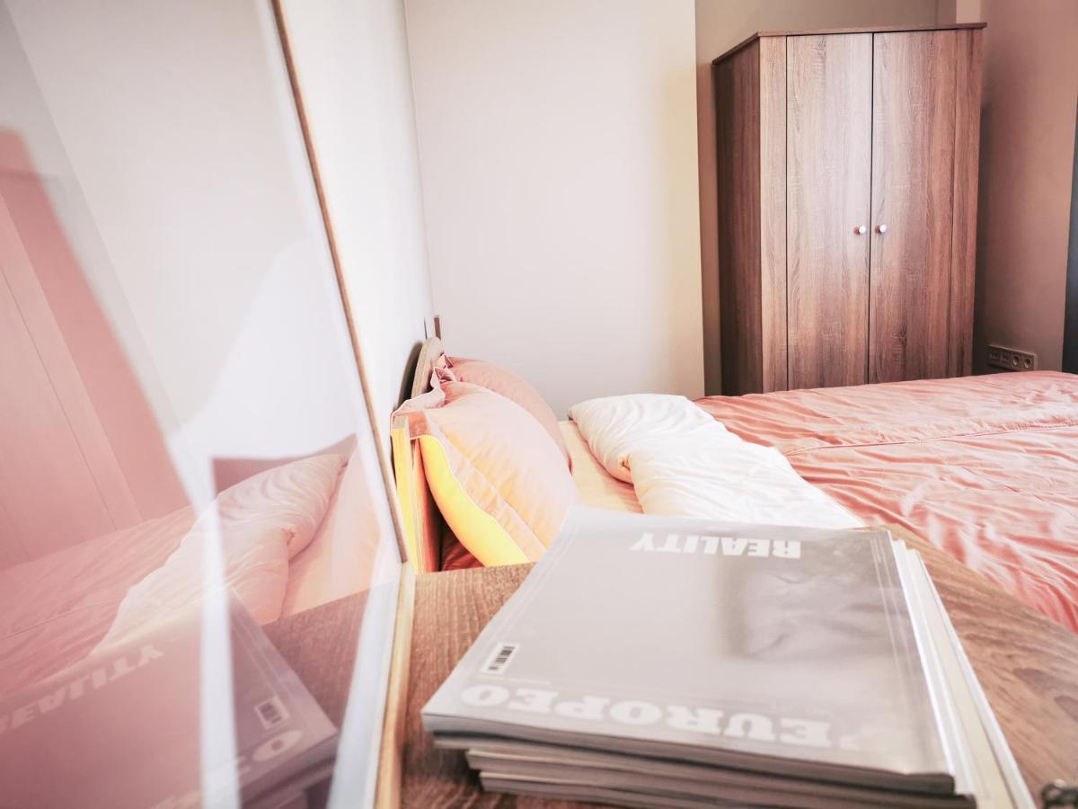So Close Kapana - 2 Rooms Central Apartments Plovdiv Eksteriør bilde